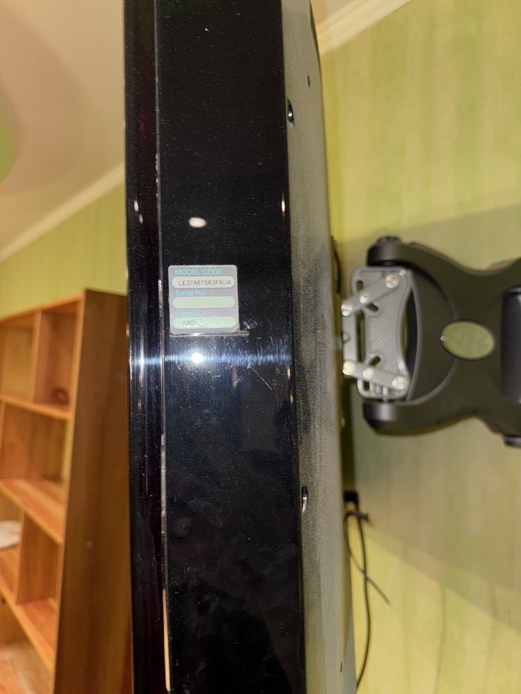 Продам телевізор Samsung  le37a615a3fxua