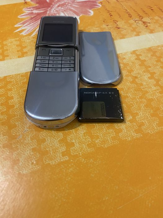 Продам Nokia 8800d