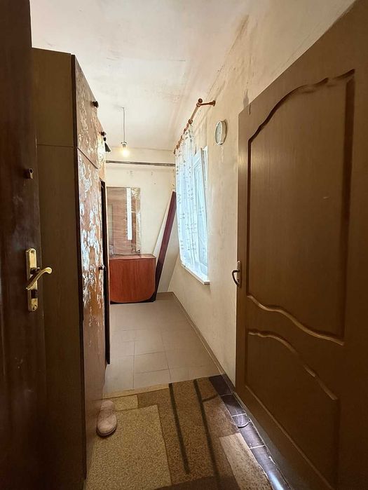 Квартира з окремим входом, автономним опаленням та ділянкою 2.5 сот