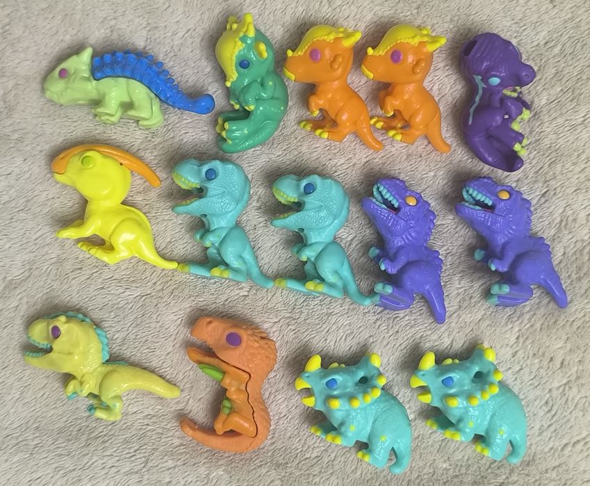 Обміняю кіндер kinder динозаври