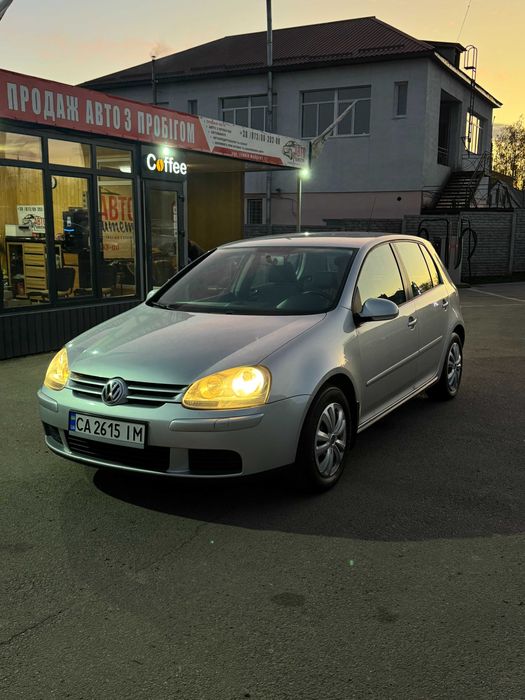 Volkswagen Golf 5 бензин 1.6 FSI покоління Typ V