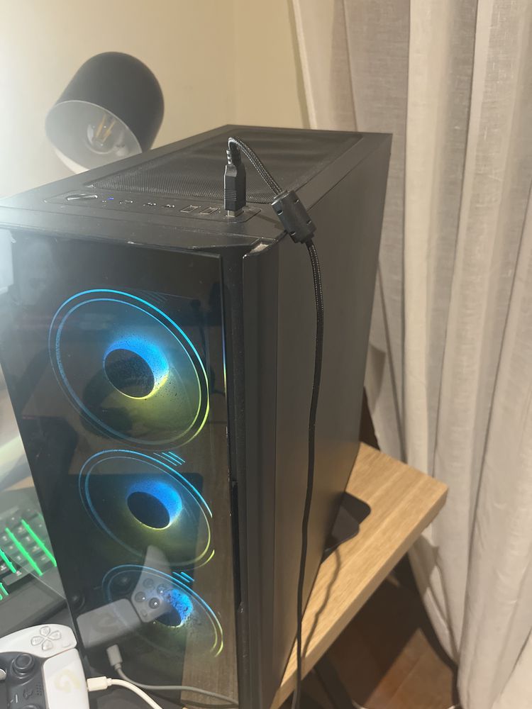 PC torre sem monitor RGB