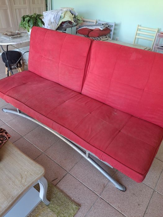 Sofa cor vermelho para dar