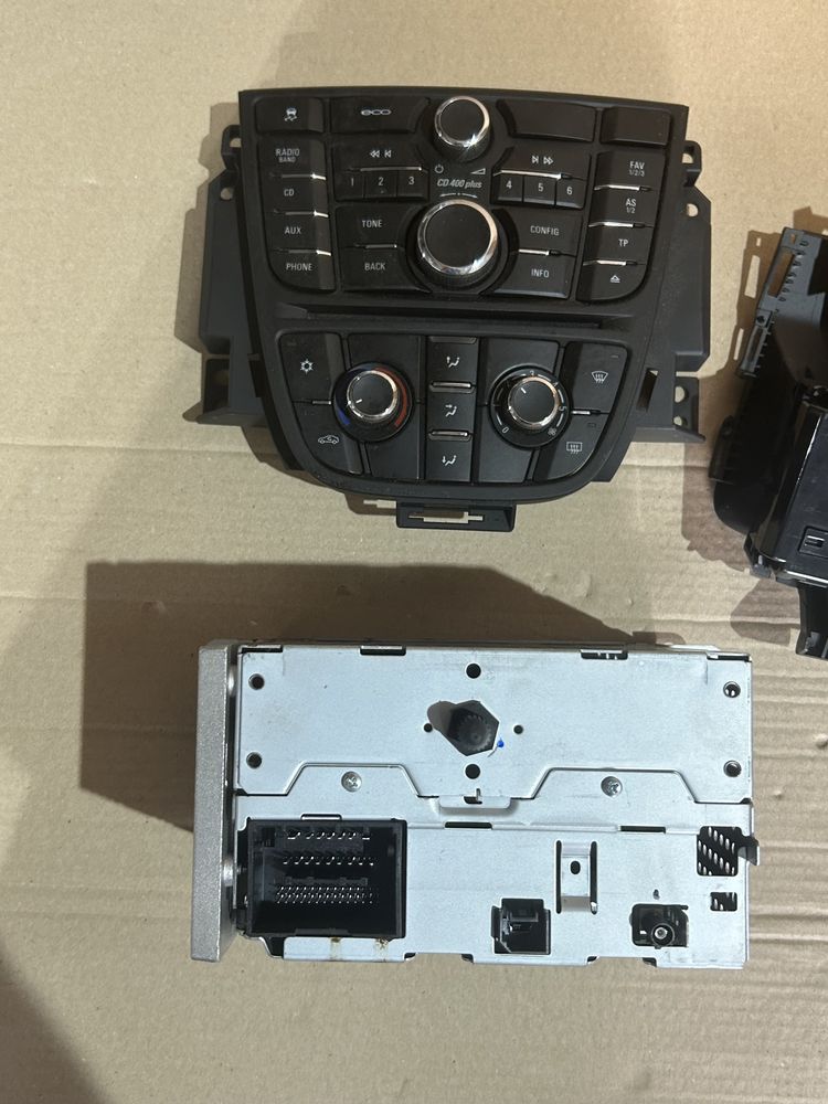Блок кирування печкаю і магнітолаю Opl Astra J 2009-2015.”
