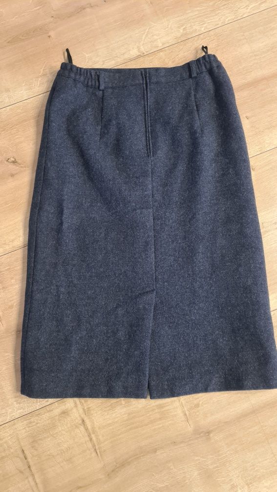 Spódnica Midi 100% Wełna Wool. Grafitowa. . Rozmiar 42 XL.