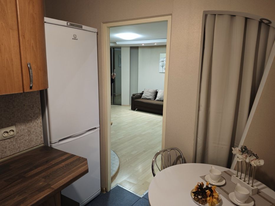 2к квартира з дизайн-проектом, та власним підвалом