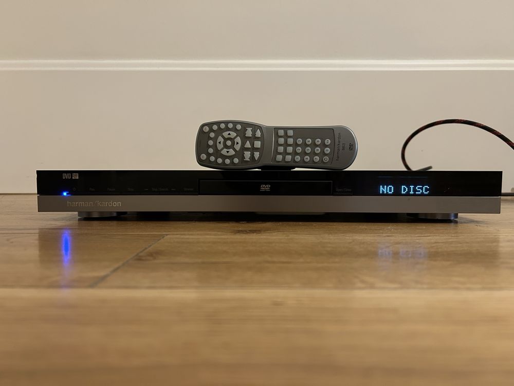 Harman Kardon DVD 37 HDMI + Pilot