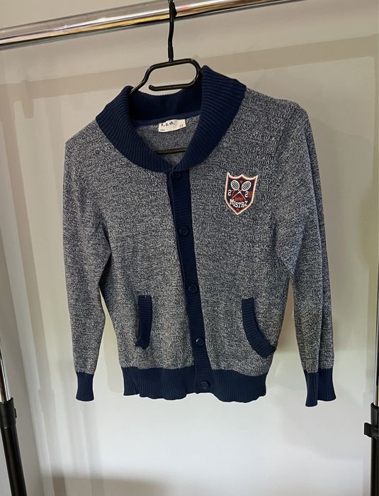 Sweter old schoolowy dla chłopca rozmiar 122