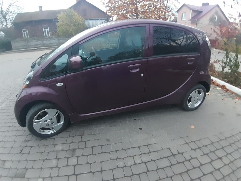 Міцубісі I-miev.