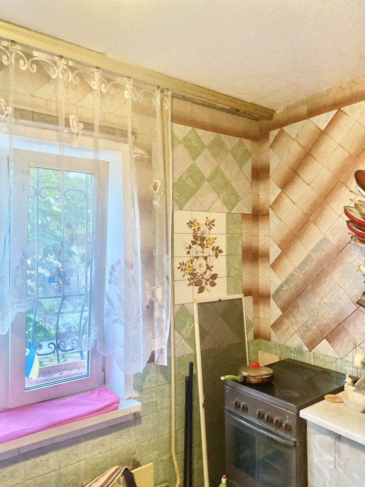 Продаж 3 кімнатна Лифаря 8а