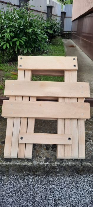 Продам розкладні стульчики