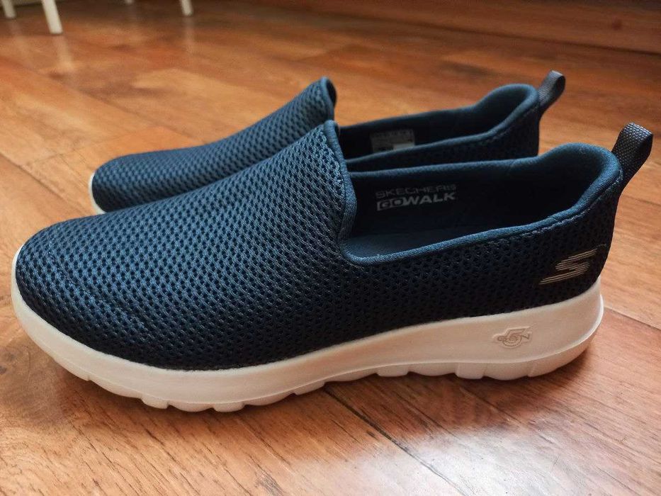 Кросівки сліпони мокасини Skechers GOwalk 5 р.39-40