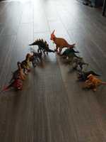 Zestaw różnych dinozaurów - 12 sztuk