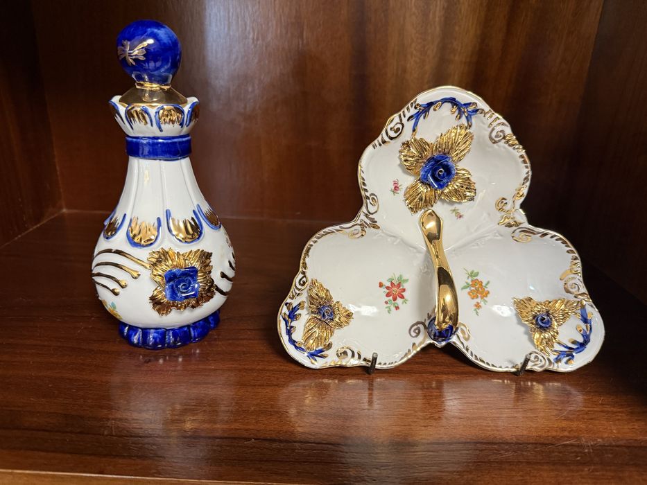 Conjunto de bule e prato