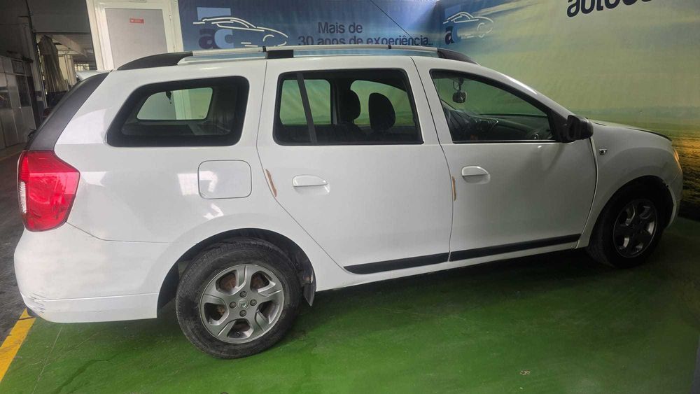 Dacia Logan 0.9 MCV - Salvado