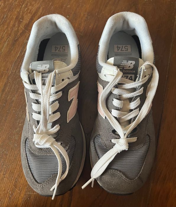New Balance 574 cinza e rosa