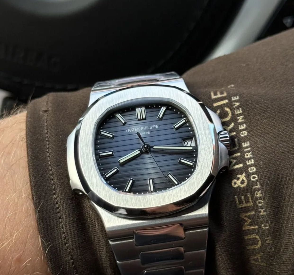 Часы наручные Patek Philippe nautilus Blue Dial