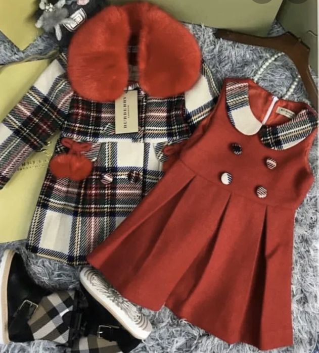 Пальто платье Красивенный комлект Burberry