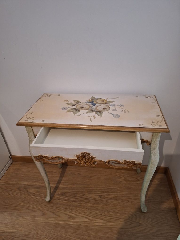 Mesa pintada à mão