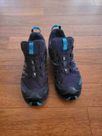 Трейлові Salomon XA PRO 3D GTX (gore-tex) 27 см

В гарному стані.
27 с