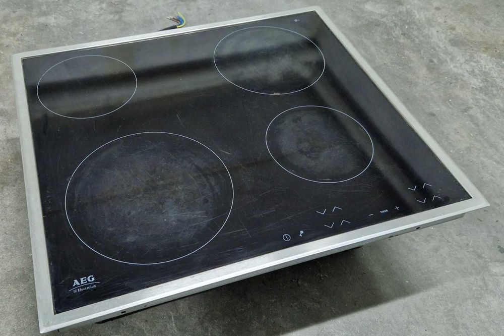 Placa Vitrocerâmica - AEG Electrolux