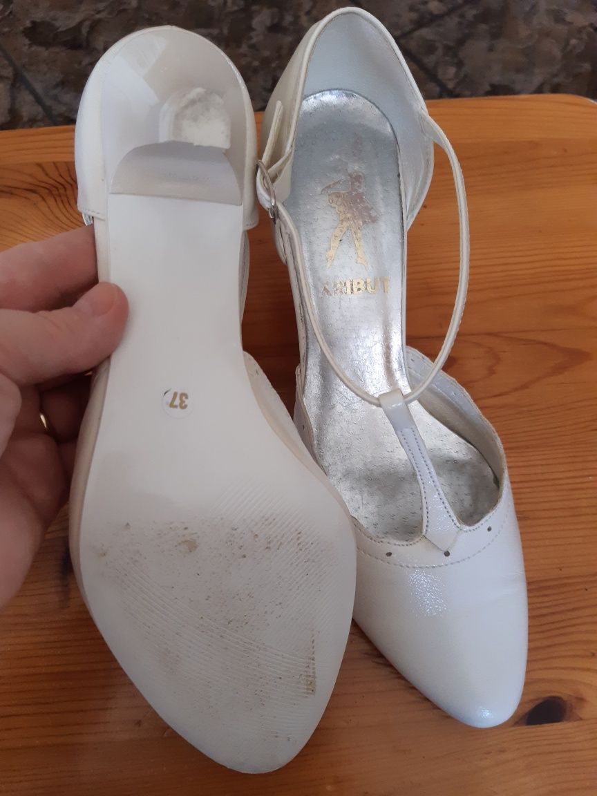 Buty ślubne ecru r.37 jak NOWE bardzo wygodne