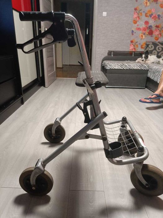 Продам ходунки для дорослих