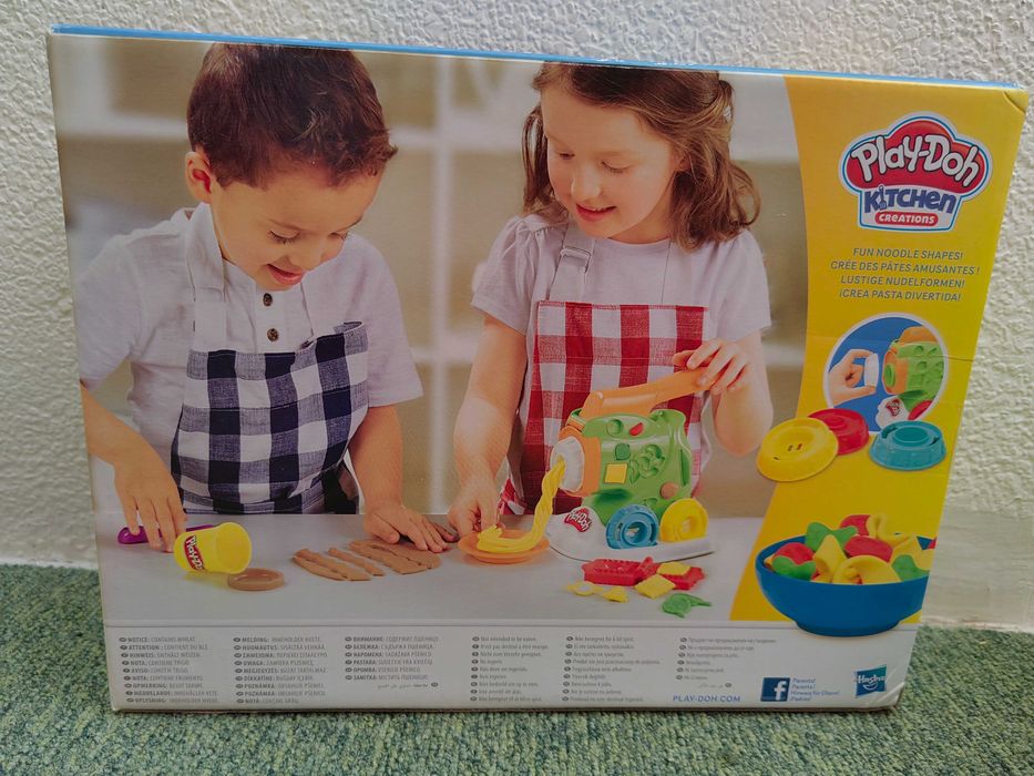 Play-Doh Fábrica de Plasticina Massa Kitchen Creations - B9013