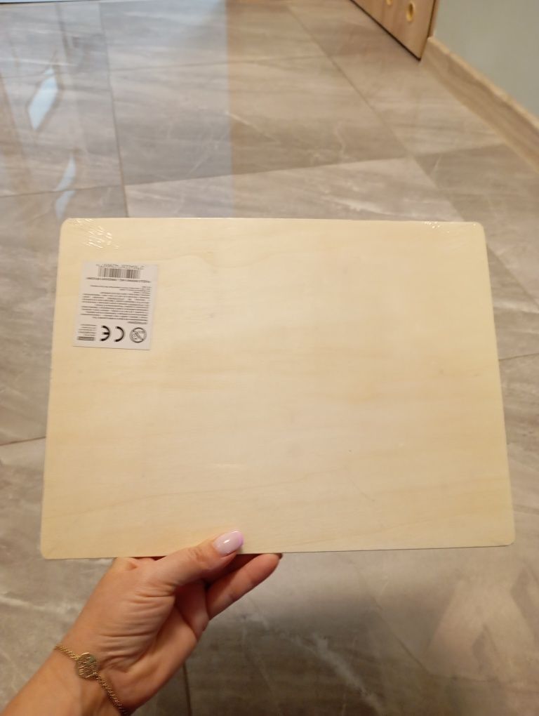 Nowe nieodpakowane drewniane puzzle