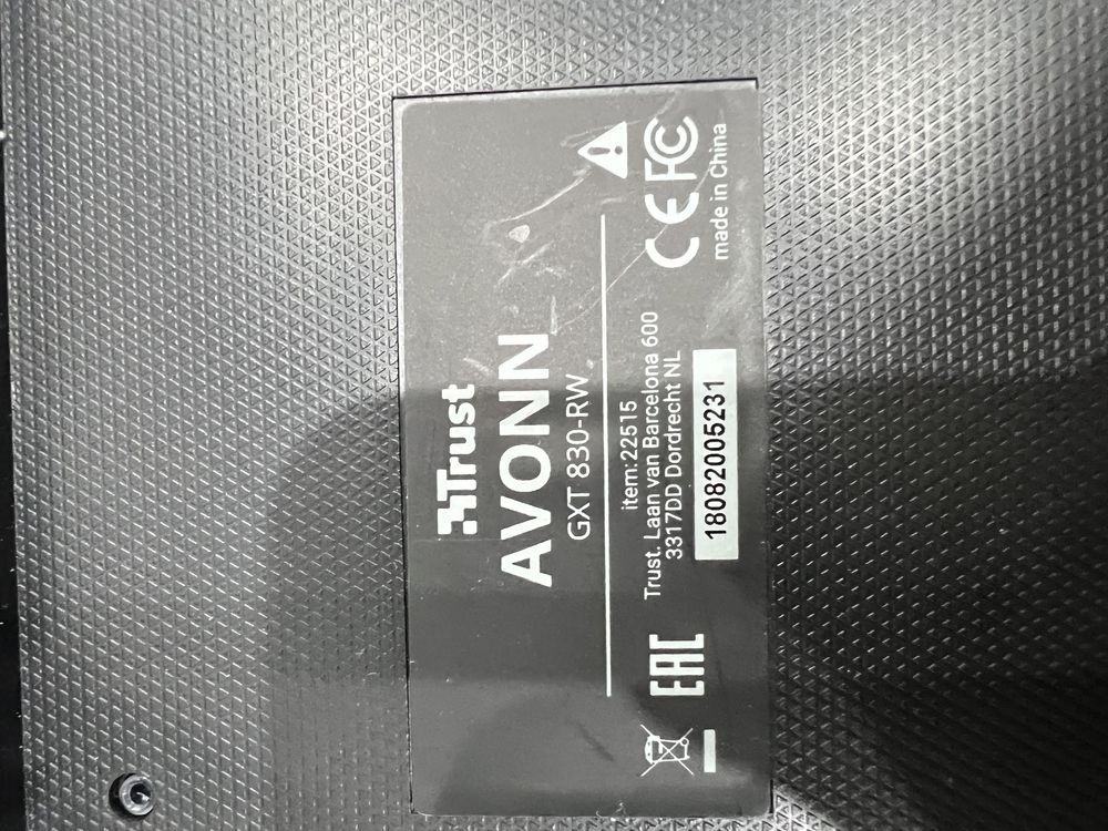 klawiatura trust avonn gxt 830-rw