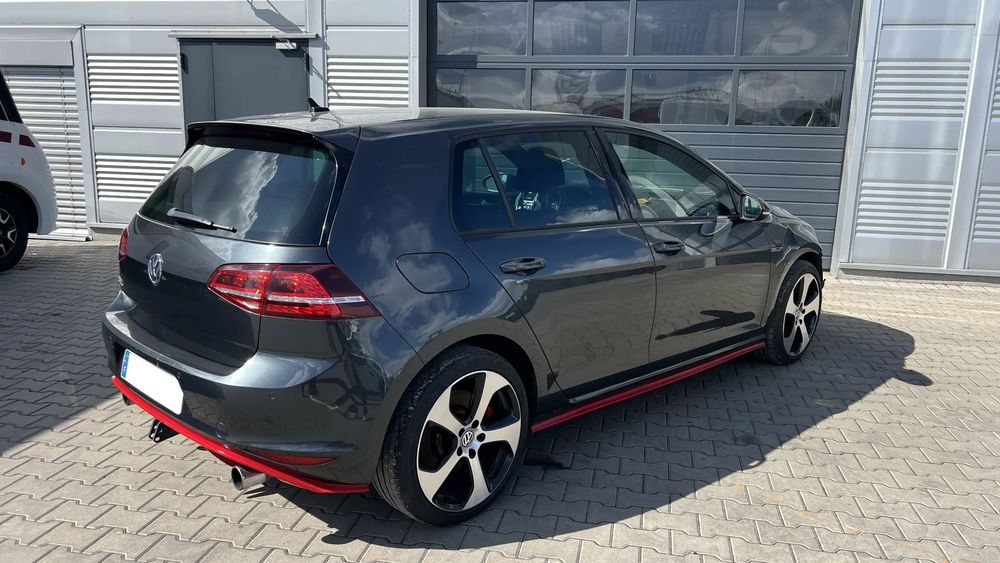 Volkswagen Golf GTI Perfromance