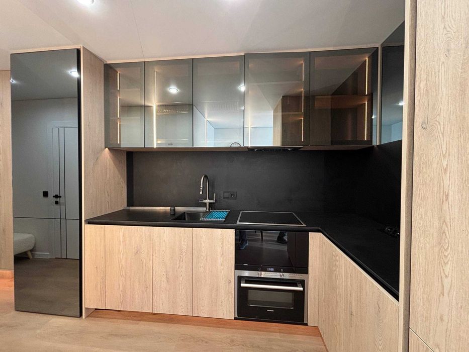 Продається ЗДАНА смарт-квартира з ремонтом. Озеро.