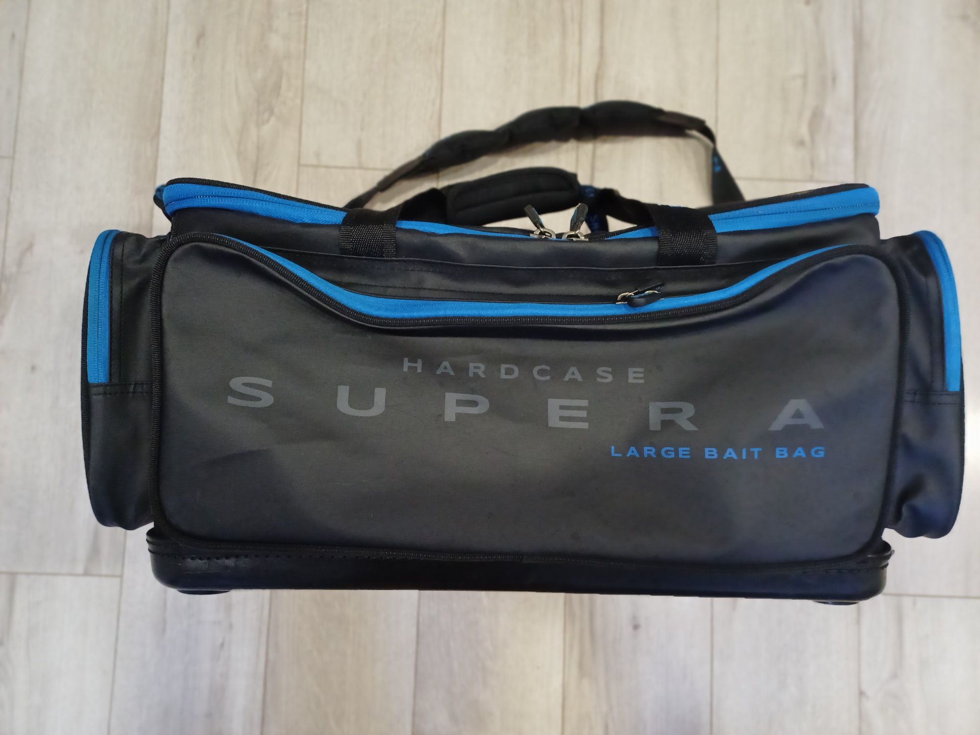Сумка Preston Hardcase Supera Large Bait Bag. Розмір 650х350х300 мм