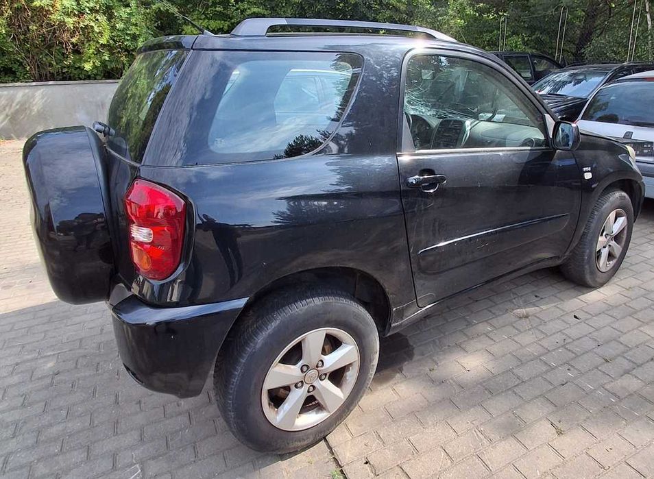 Toyota Rav4,  rok 2004 - na części