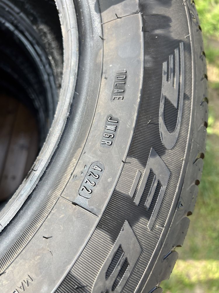 Opony wielosezonowe Dębica Navigator 195/65R15