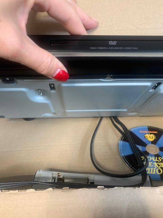 Продам видеомагнитофон