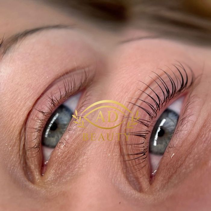 Нарощування вій в центрі міста