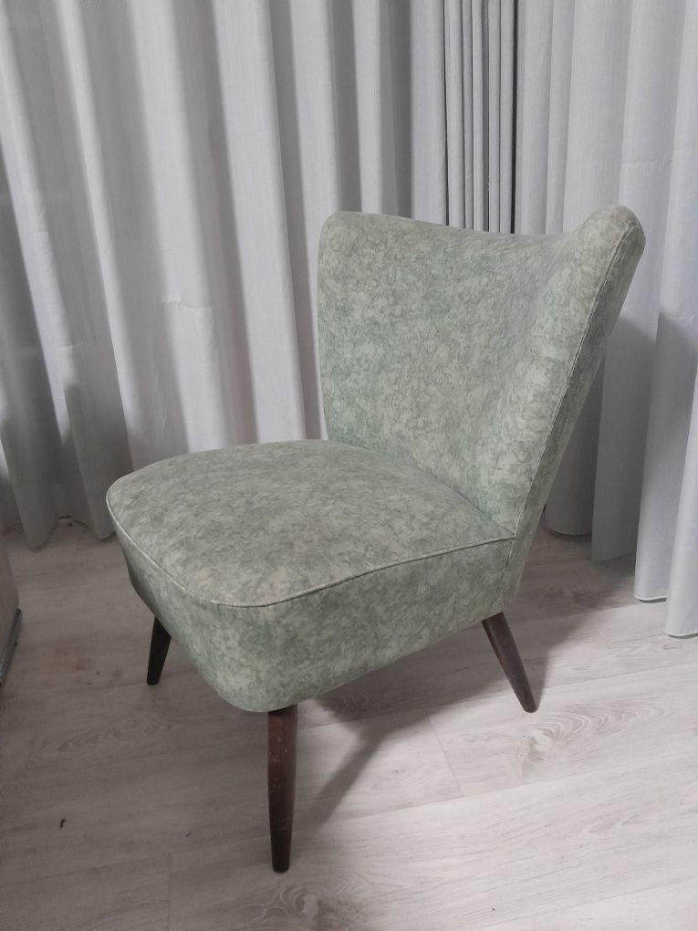 Bonito cadeirão anos 60