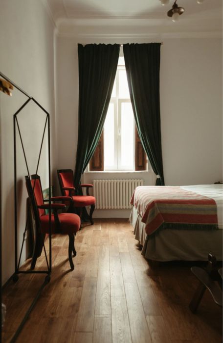 Уникальная возможность снять большую квартиру с двориком супер центр!!