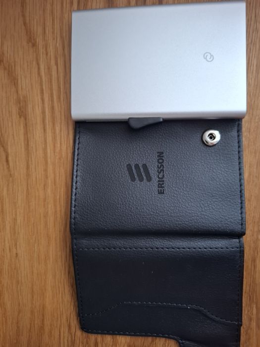C-secure bezpieczny portfel etui na karty czarne skórzane RFID secure