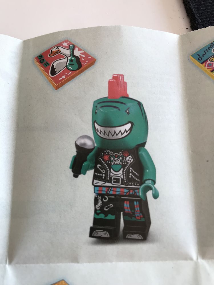 Lego Vidiyo - Bandmates Serie 1 - Minifigura Shark Singer