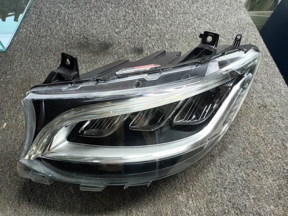Lampa Mercedes Sprinter nowa !!