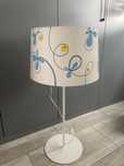 Lampa stojaca duza