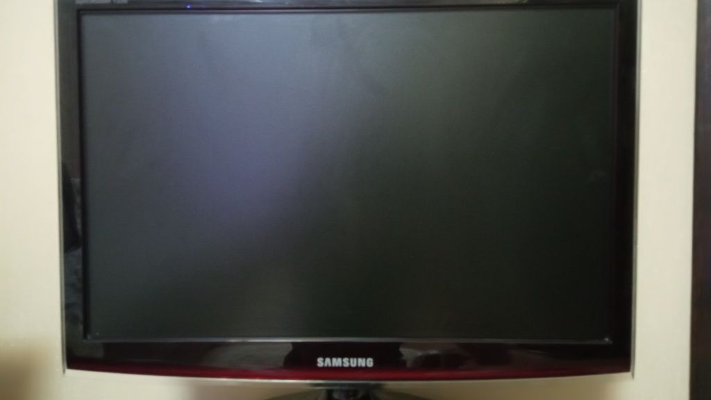 Монітор Samsung T220 60Гц