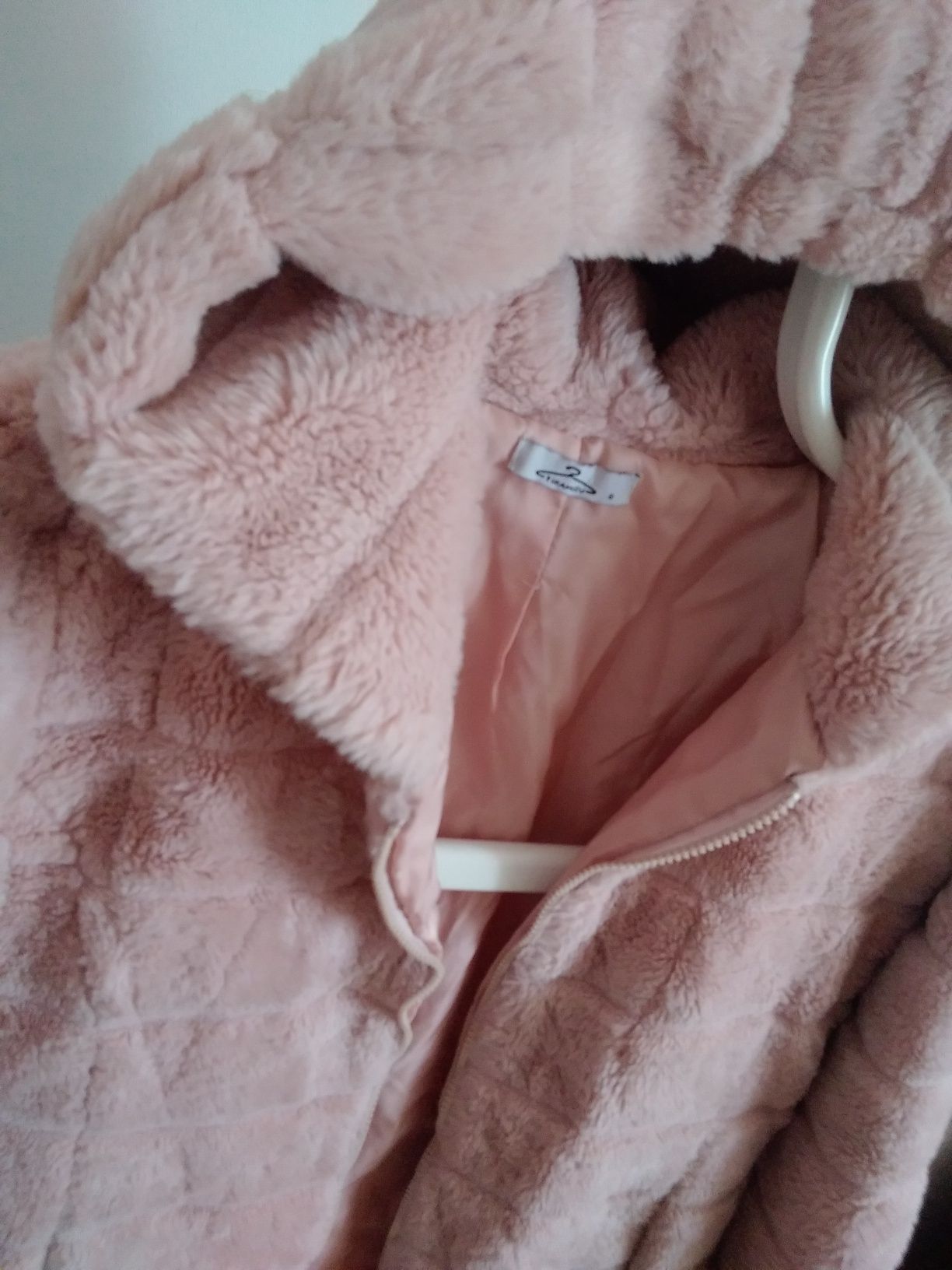 Casaco inverno, pelo rosa tamanho etiqueta S