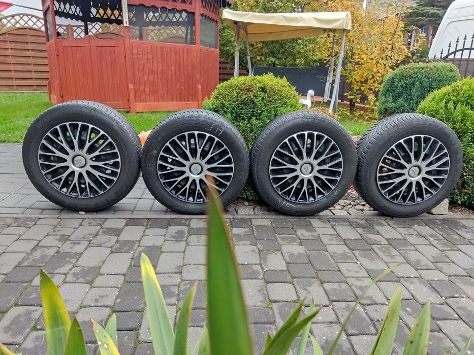 5x114,3 16 Cali Koła Stal 205/60/16 Toyota Avensis Verso