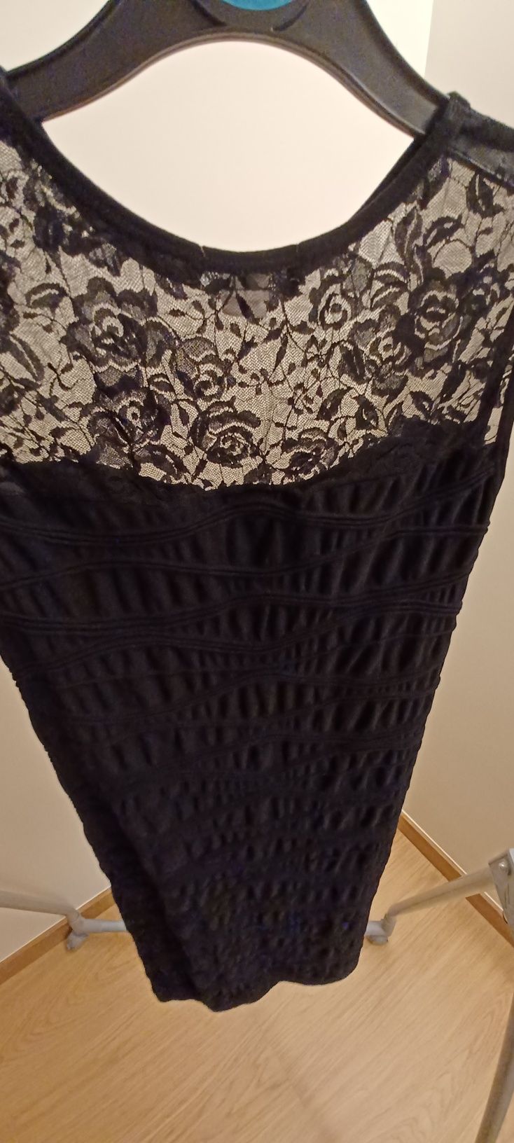 Vestido curto justo