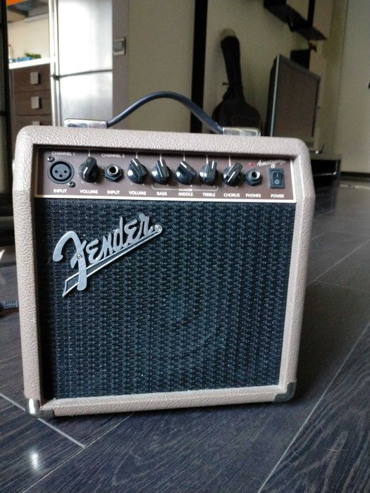 Комбопідсилювач Fender Acoustasonic 15