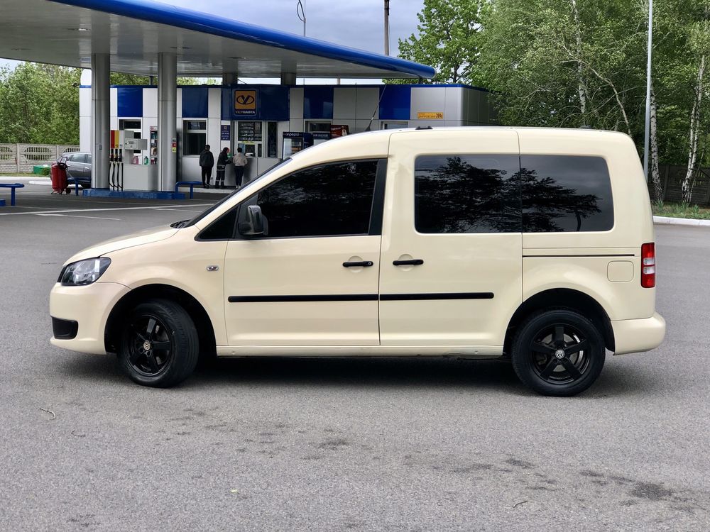 Продам Volkswagen caddy Оригінальний пасажирський