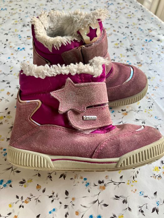 Zimowe buty firmy Primigi, rozmiar 26.